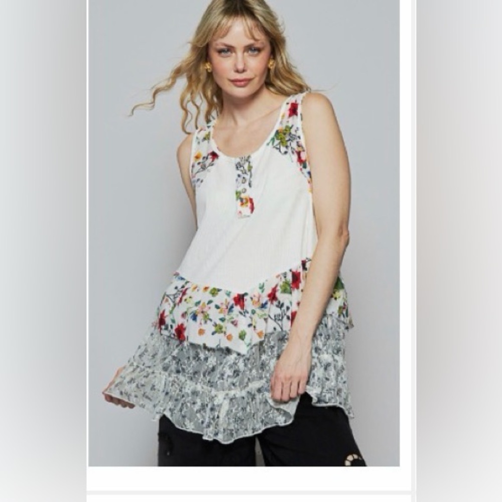 💙Pol Floral Sleeveless Women's Top